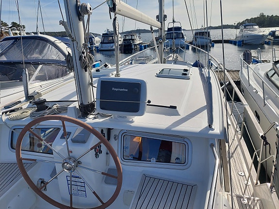SOLGT - Nauticat Pilothouse 331 9 of 30