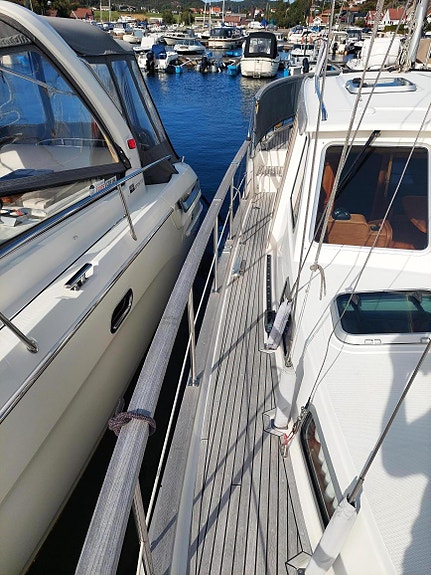 SOLGT - Nauticat Pilothouse 331 3 of 30