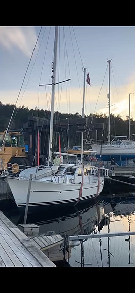 SOLGT - Nauticat Pilothouse 331 22 of 30