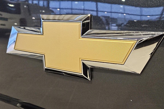 Chevrolet 27 of 30
