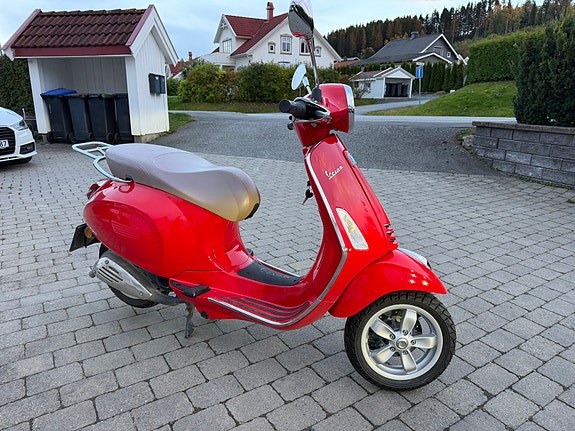 Vespa Primavera 50 4 of 10