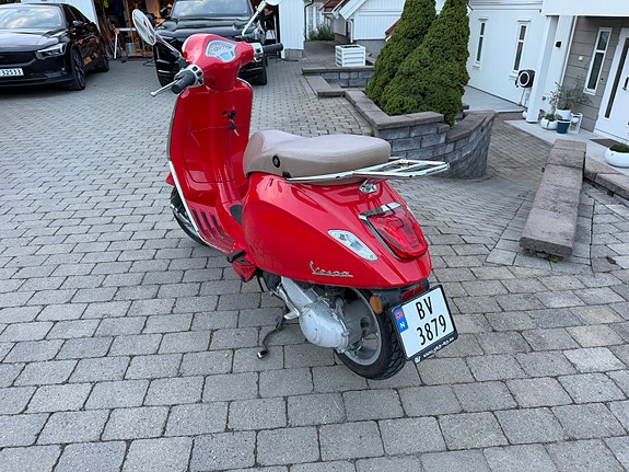 Vespa Primavera 50 2 of 10