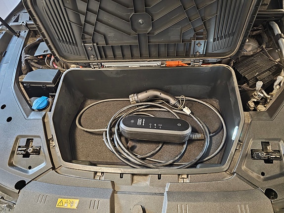 Audi e-tron 11 of 30