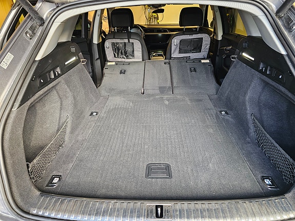 Audi e-tron 19 of 30