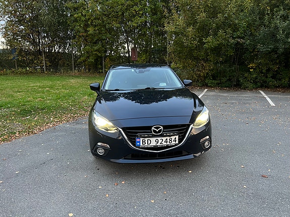 Mazda 3 2 of 22