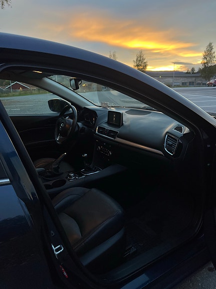 Mazda 3 14 of 22