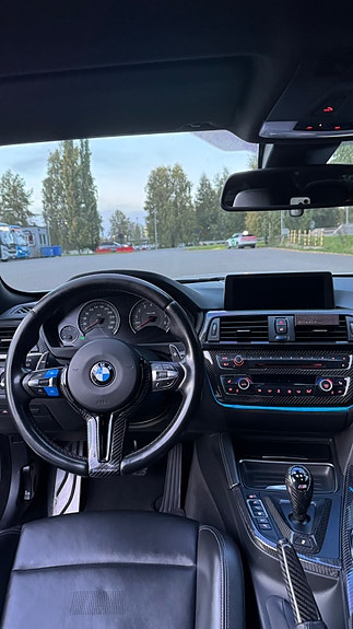 BMW M4 18 of 27