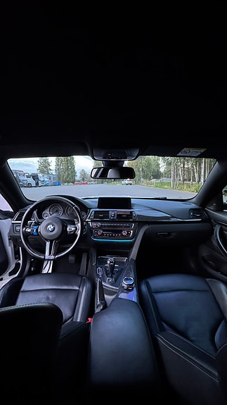 BMW M4 20 of 27