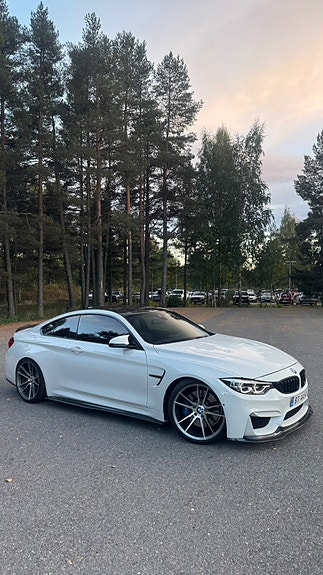 BMW M4 5 of 27