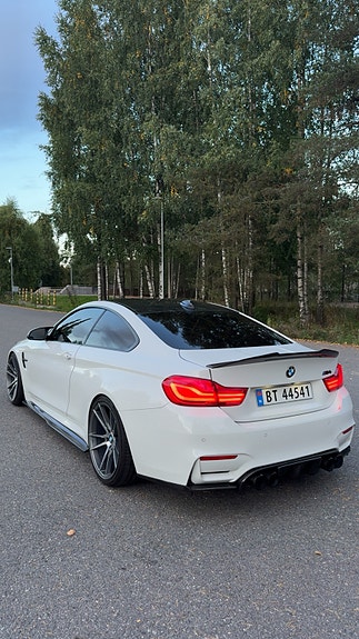 BMW M4 11 of 27