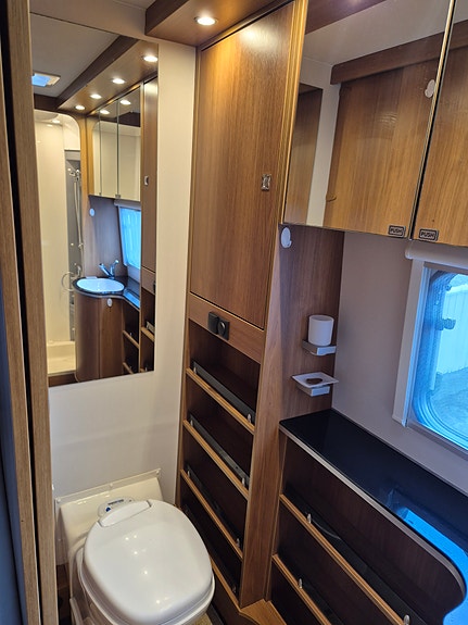 Dethleffs Nomad 560RFT-RET 10 of 23