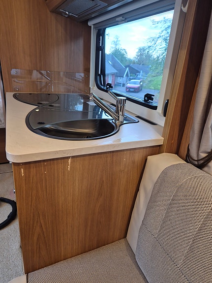 Dethleffs Nomad 560RFT-RET 21 of 23