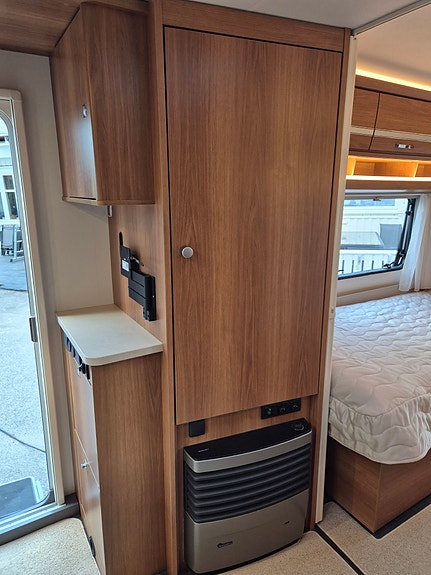 Dethleffs Nomad 560RFT-RET 11 of 23