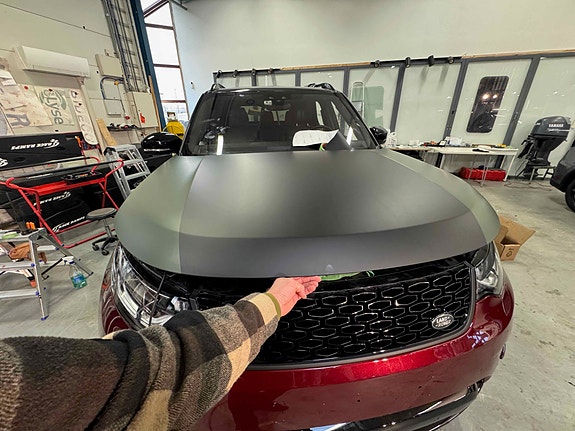 Land Rover Discovery 5 27 of 30