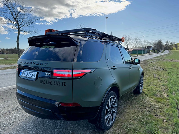 Land Rover Discovery 5 16 of 30