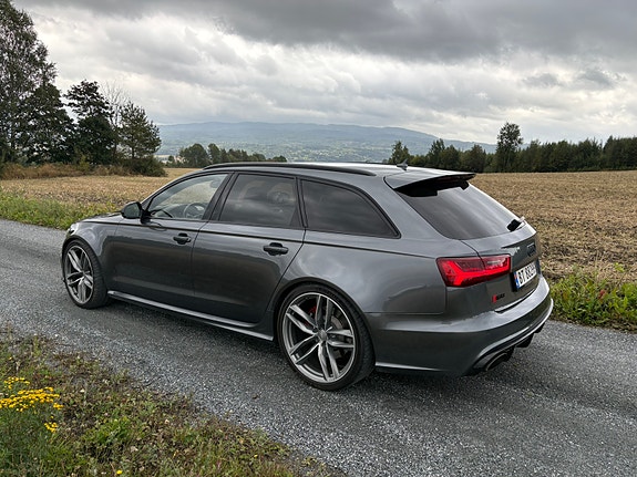 Audi RS6 2 of 16