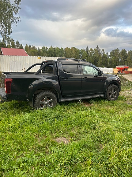 Isuzu D-max 3 of 14