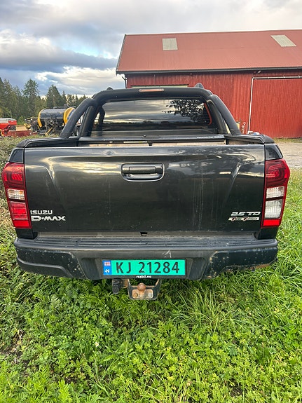 Isuzu D-max 4 of 14