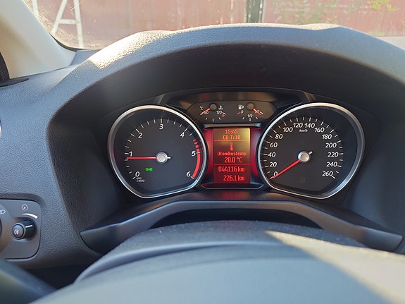 Ford Mondeo 20 of 28