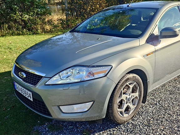 Ford Mondeo 13 of 28