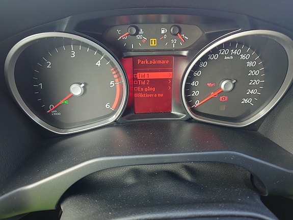 Ford Mondeo 28 of 28