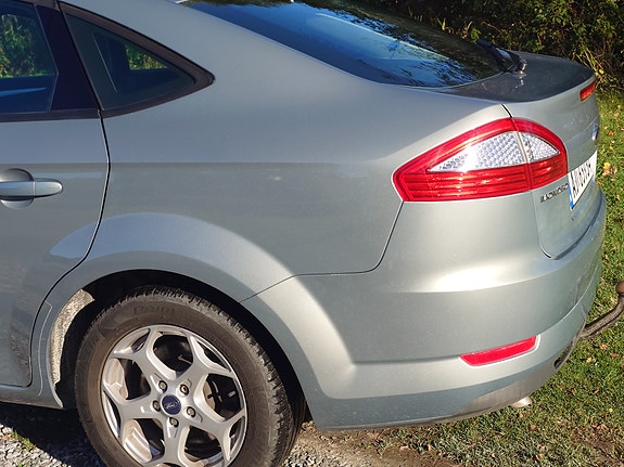 Ford Mondeo 14 of 28