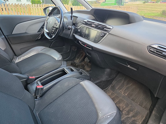 Citroen Grand C4 Picasso 4 of 19