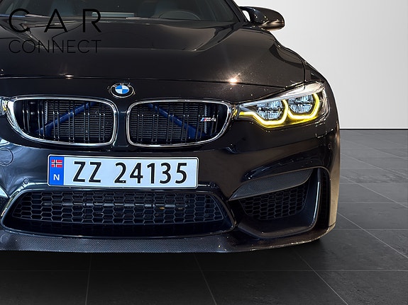 BMW M4 13 of 30