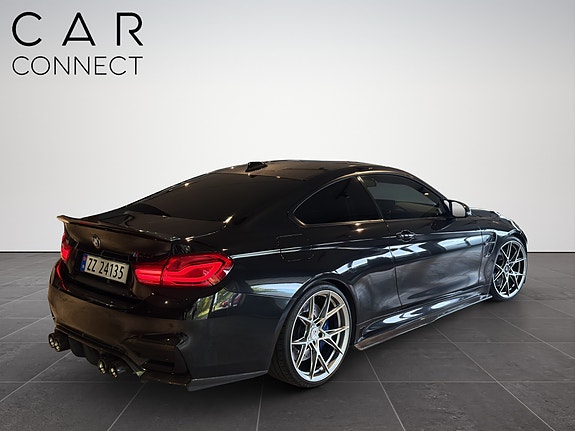 BMW M4 8 of 30