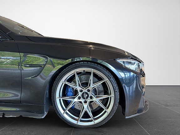 BMW M4 17 of 30