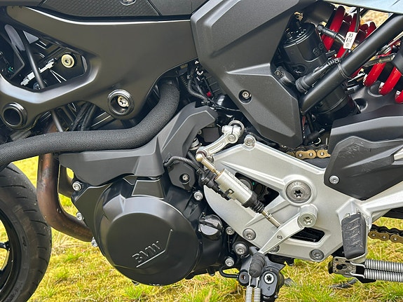 BMW F 900 R 12 of 17