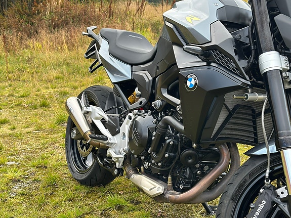 BMW F 900 R 11 of 17