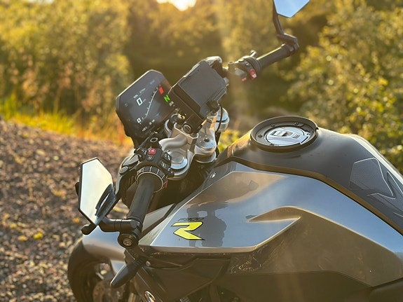 BMW F 900 R 16 of 17