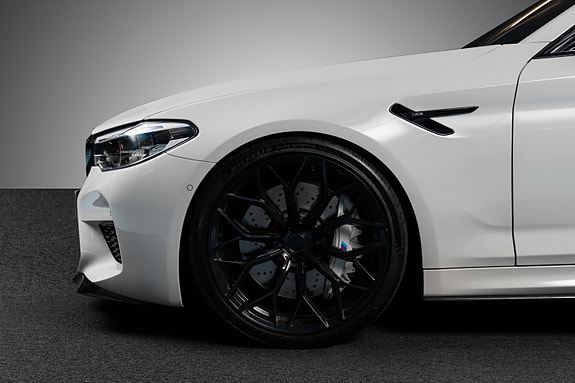 BMW M5 8 of 30
