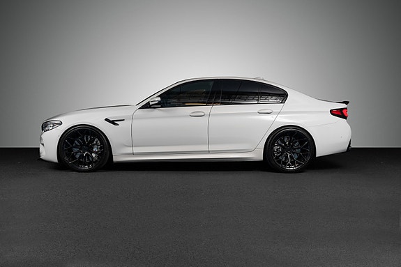 BMW M5 3 of 30