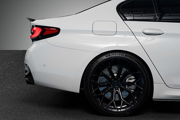BMW M5 9 of 30
