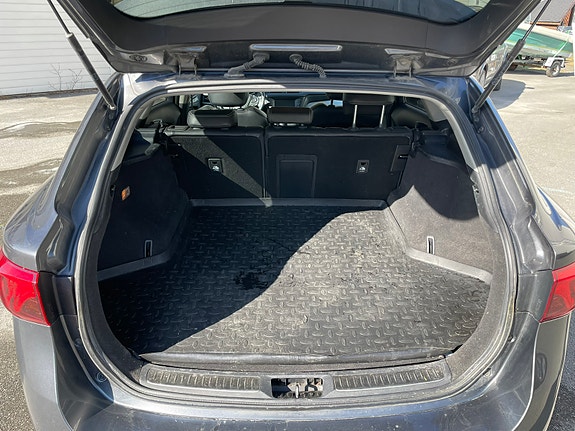 Toyota Avensis 15 of 15