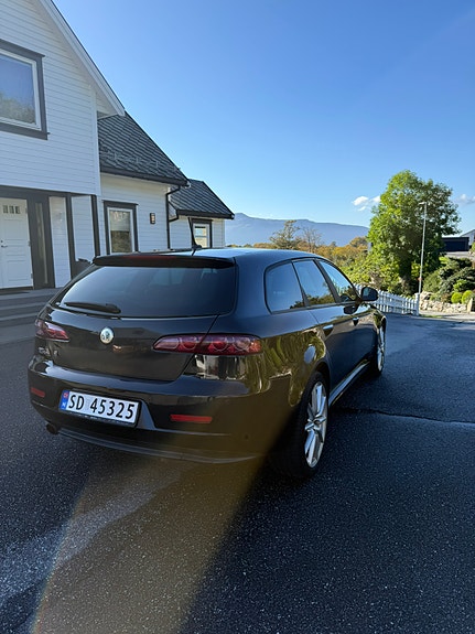 Alfa Romeo 159 6 of 22