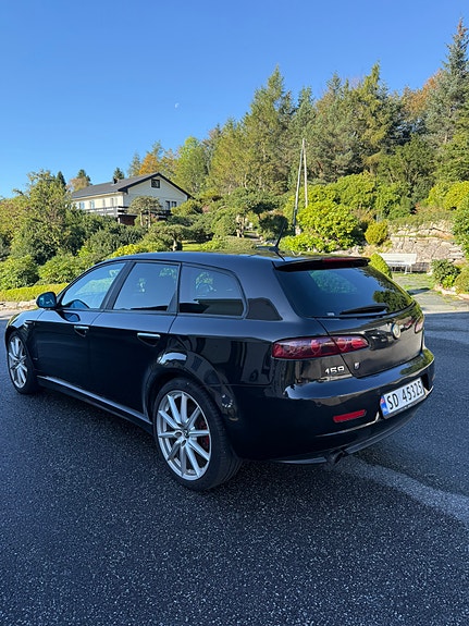 Alfa Romeo 159 8 of 22