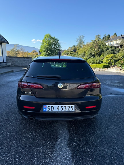 Alfa Romeo 159 7 of 22