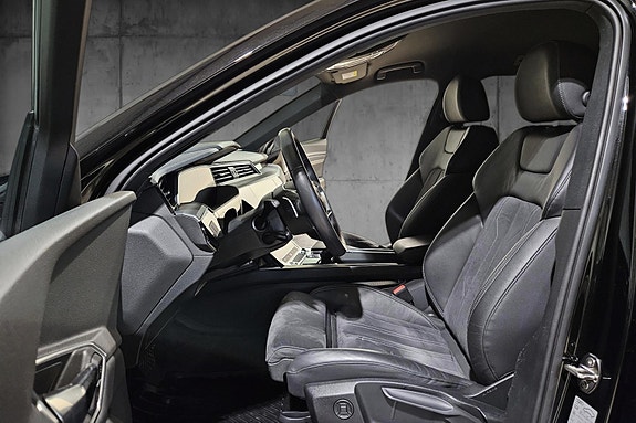 Audi Q8 e-tron 30 of 30