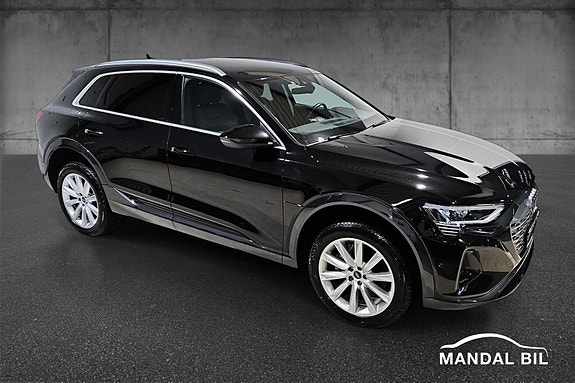 Audi Q8 e-tron 2 of 30