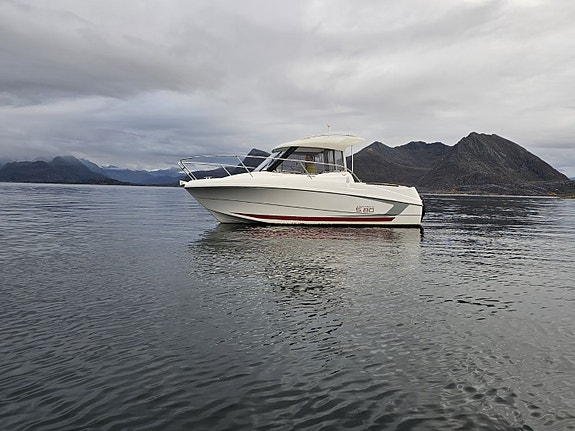 Beneteau Antares 5.80 - Suzuki 90 hk 3 of 11