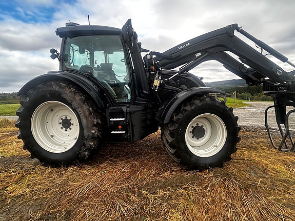 Valtra N174 Direct 5 of 12