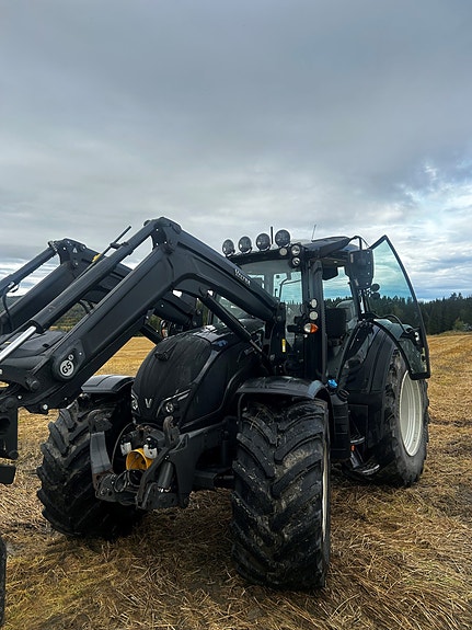 Valtra N174 Direct 2 of 12