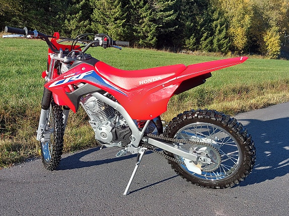 Honda CRF125F Big Wheel (19/16) 2 of 13
