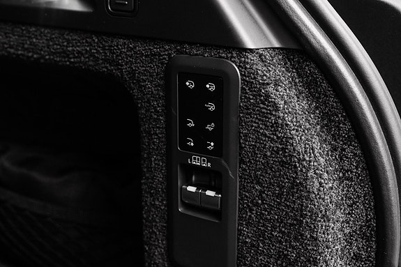 Land Rover Range Rover 22 of 30
