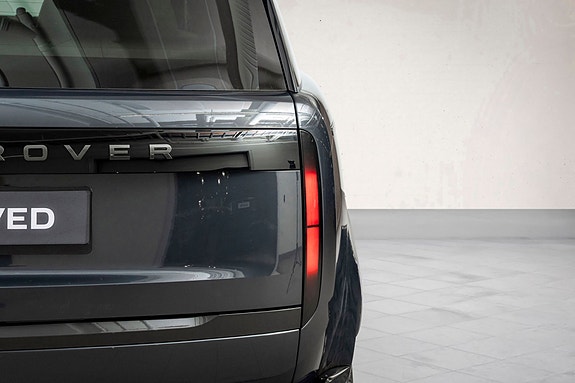 Land Rover Range Rover 8 of 30