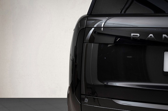 Land Rover Range Rover 9 of 30
