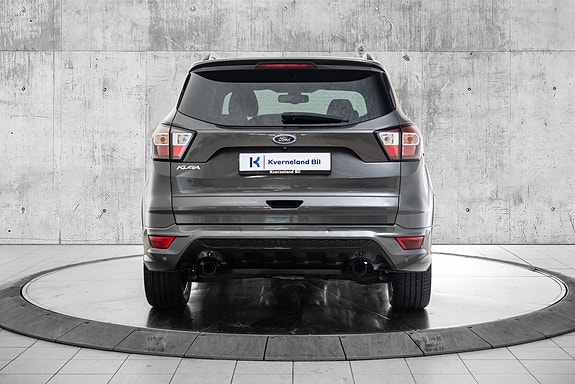 Ford Kuga 4 of 26